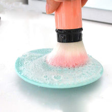 Load image into Gallery viewer, Silicone Cosmetic Brush Cleaning Pad
